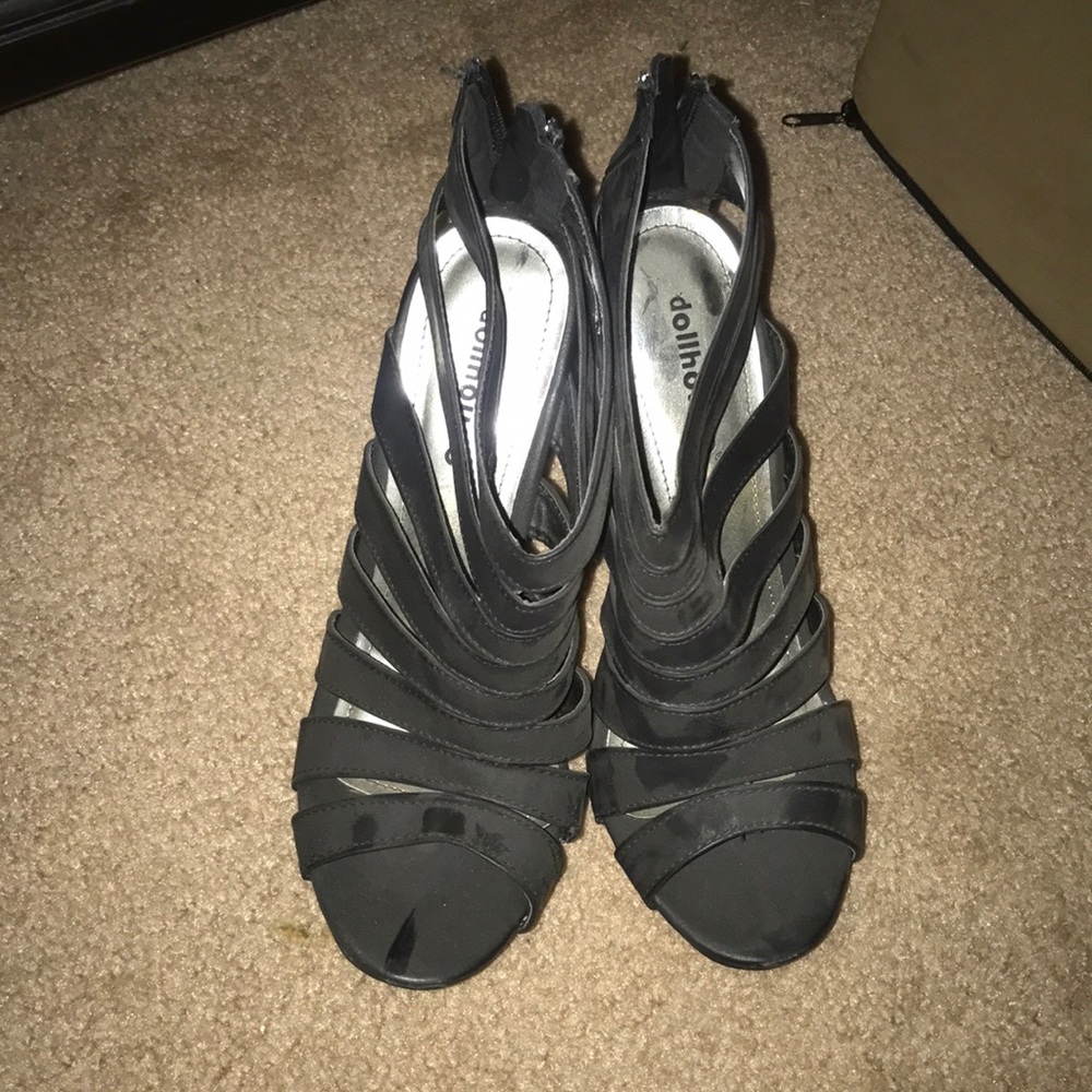 Black doll house wedges 8 1/2